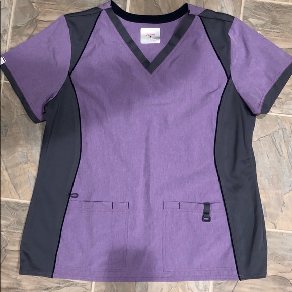 BRAND NEW NEVER WORN SCRUB TOPS, XL - Picture 2 of 5